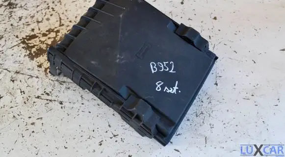 Audi A3 S3 8P Fuse box cover 1K0937132F 1K0937132G