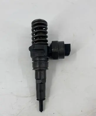 Audi A4 S4 B5 8D Fuel injector 0414720028 038130073AA
