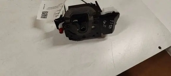 Peugeot 607 Rear door lock
