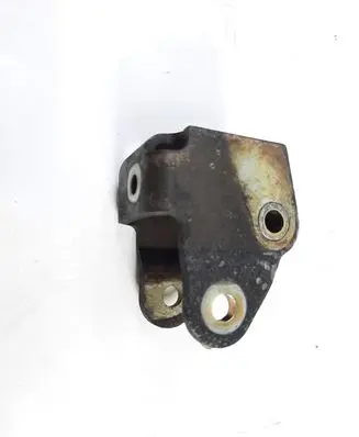 Fiat Tipo Engine mounting bracket