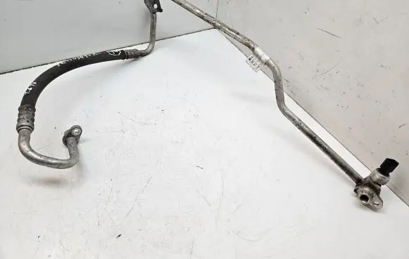 Renault Trafic III (X82) Air conditioning (A/C) pipe/hose 924903875R
