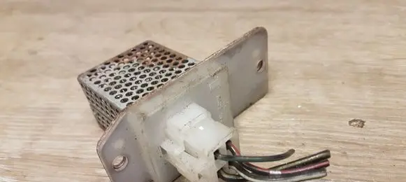 Mitsubishi Pajero Sport I Heater blower motor/fan resistor 2B960