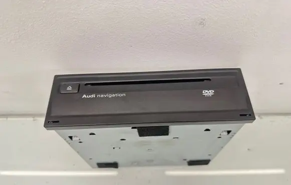 Audi A4 S4 B8 8K Navigation unit CD/DVD player 4E0919887M 4E0910888E
