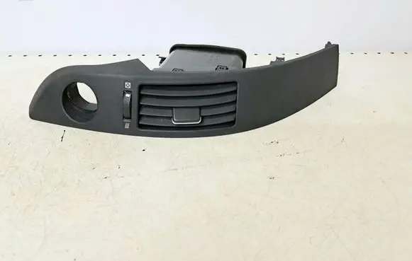 Toyota Corolla Verso AR10 Dash center air vent grill