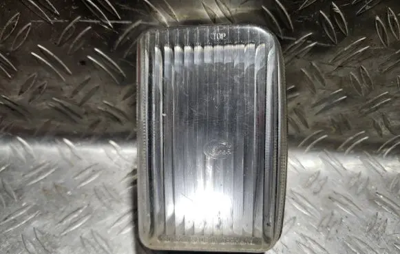 Volkswagen PASSAT B2 Front fog light 13018000