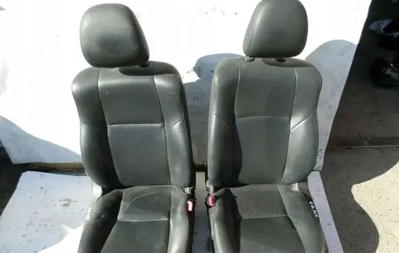 Toyota Avensis T270 Seat set 