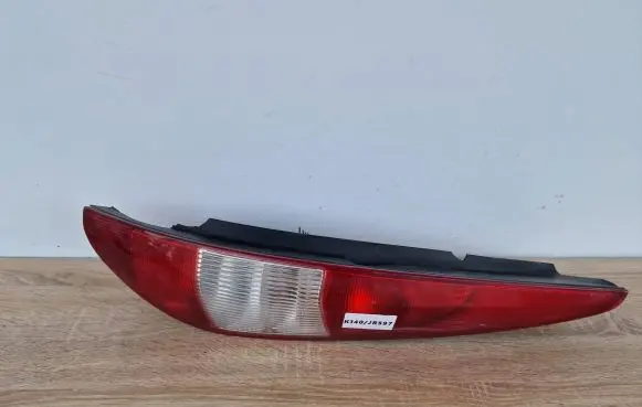 Ford Mondeo Mk III Rear/tail lights 1S71-13404-C