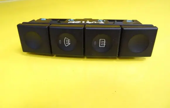Ford Fusion Windscreen/window heater switch 2S6T18K574AC