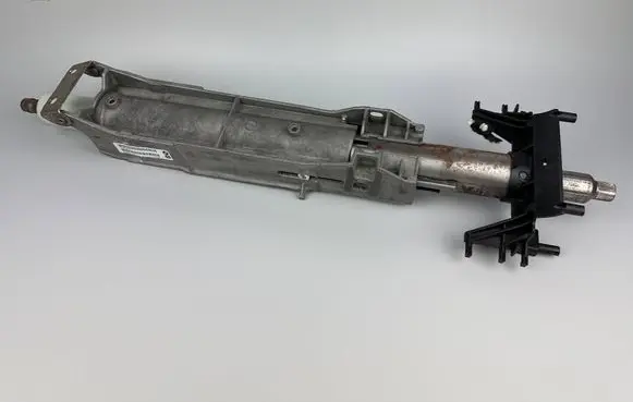BMW 3 F30 F35 F31 Steering wheel axle 6858559 15082001726 743034