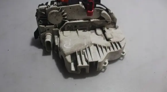 Chrysler Sebring (JS) Front door lock