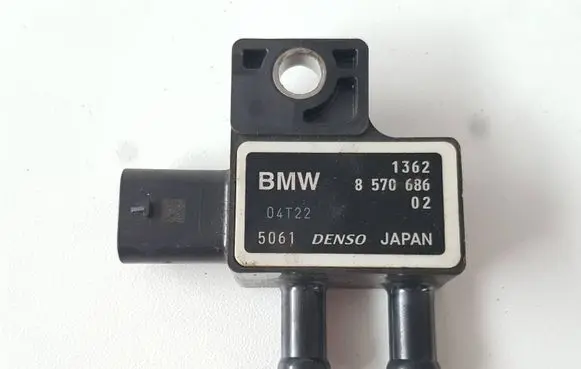 BMW 4 F36 Gran coupe Exhaust gas pressure sensor 8570686 5061 1362