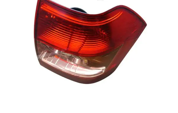 Toyota Corolla E120 E130 Rear/tail lights 815600230 V259AL