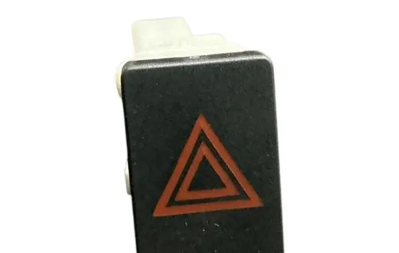 Nissan Qashqai Hazard light switch 25290