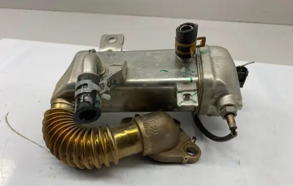 Renault Kadjar EGR valve cooler 147350678R 13116A0273