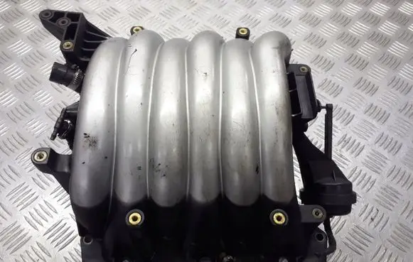 Audi A6 S6 C5 4B Intake manifold