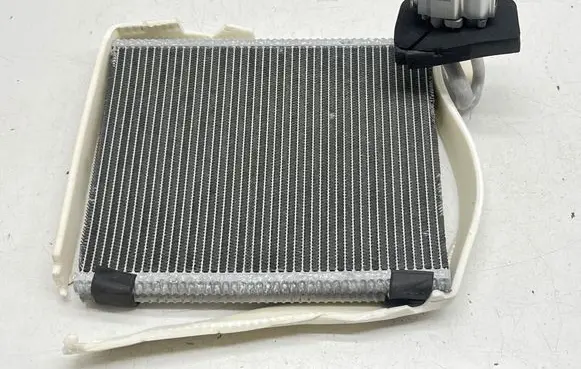 Jeep Grand Cherokee WL Air conditioning (A/C) radiator (interior) 68542642AB 2001P13004906 RE772001