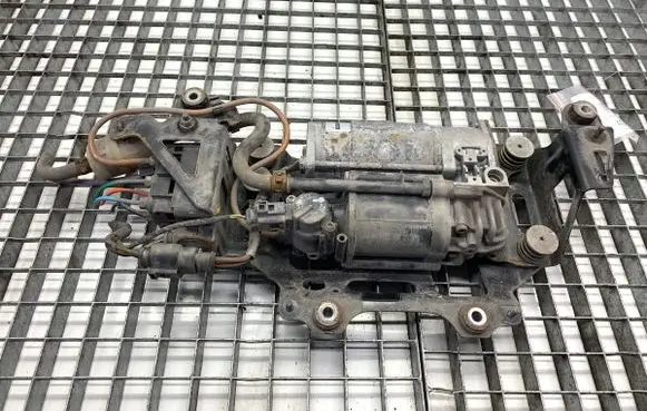 Audi A8 S8 D4 4H Other under body part 