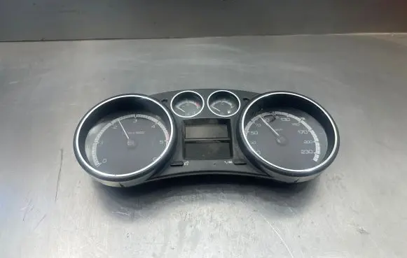 Peugeot 308 Speedometer (instrument cluster) 554001550317 TNE1JUL7K 7232010