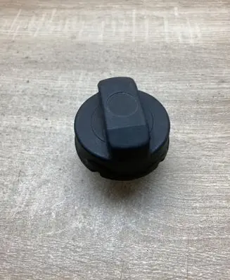 Audi A6 S6 C4 4A Fuel tank filler cap 191201553A