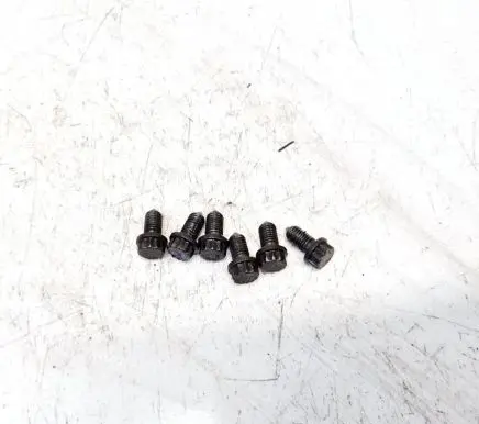 Volkswagen Golf V Nuts/bolts 