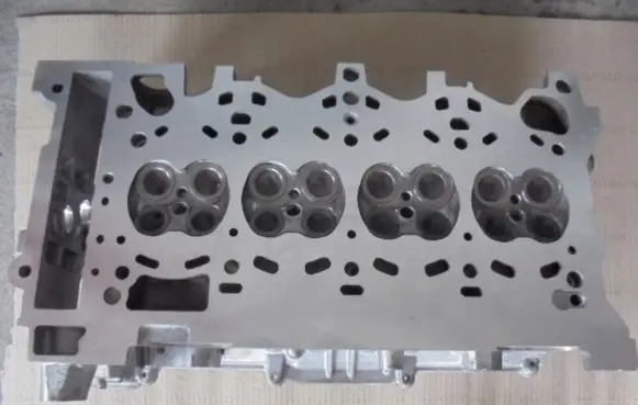 BMW 1 E81 E87 Engine head 7559172 N43B16A