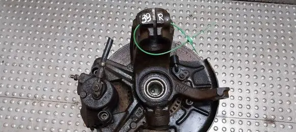 Front wheel hub spindle knuckle