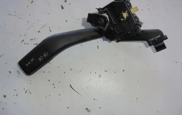 Volkswagen Golf V Indicator stalk 1K0953513