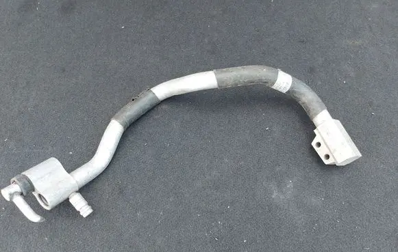 Audi A4 S4 B8 8K Air conditioning (A/C) pipe/hose 8K1260712B