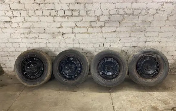 Dodge Charger R18 alloy rim 68206561AA