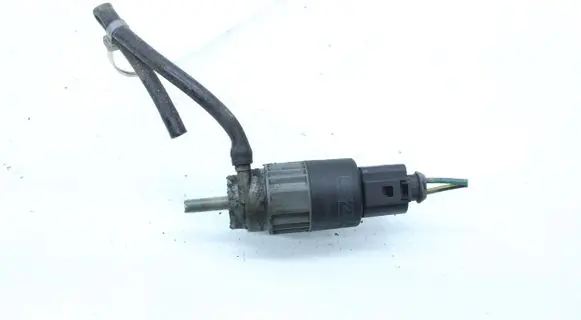 Ford Mondeo MK IV Windscreen/windshield washer pump 13K082AB
