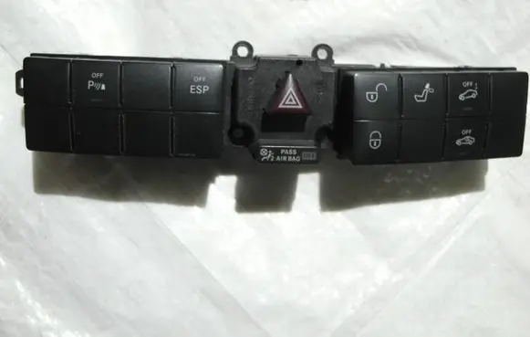 Mercedes-Benz C W203 Hazard light switch A2038701810