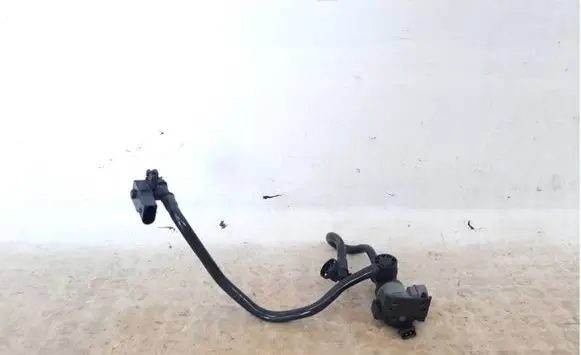 BMW 2 F22 F23 Valve vacuum 7636144