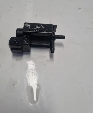 Volvo XC90 Turbo solenoid valve 30611668 05T222 72224010