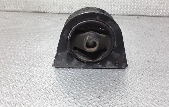 Mitsubishi Outlander Engine mount bracket