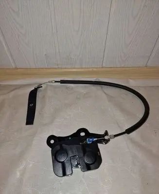Infiniti Q50 Rear seat cable / handle 14072018