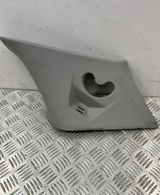 BMW 2 F46 (D)pillar trim (top) 7329594 11242010