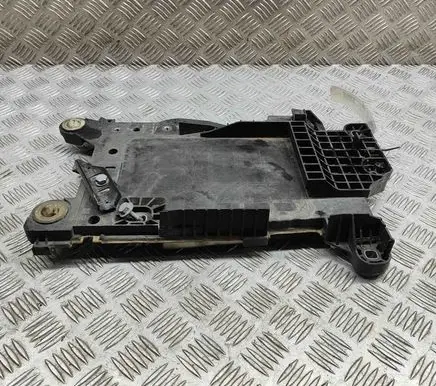 Battery box tray