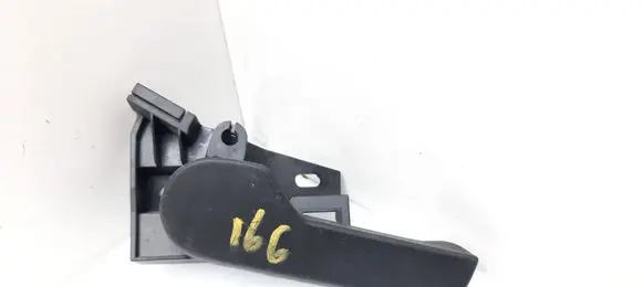 Volkswagen PASSAT B7 Engine bonnet (hood) release handle 1K1823633 1J1823533C
