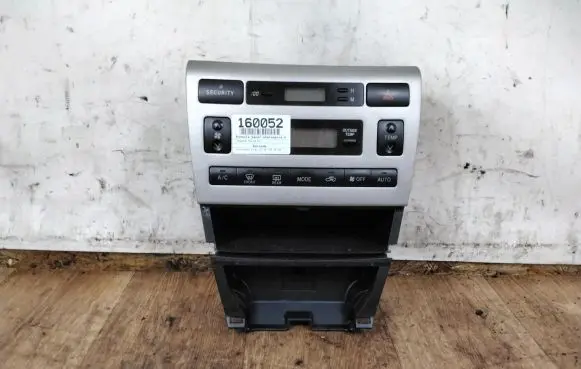 Toyota Avensis T220 Climate control unit