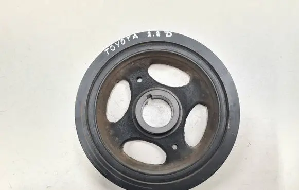 Toyota Avensis T250 Crankshaft pulley 4905 134080R011