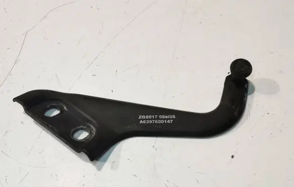 Mercedes-Benz Vito Viano W639 Sliding door upper roller guide/hinge A6397600147 ZGS01708W05