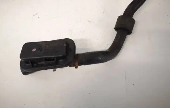 Seat Leon (5F) Fuel line pipe 5Q0127242B