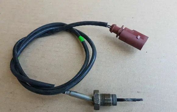 Audi A3 S3 8V Exhaust gas temperature sensor 04L906088AB