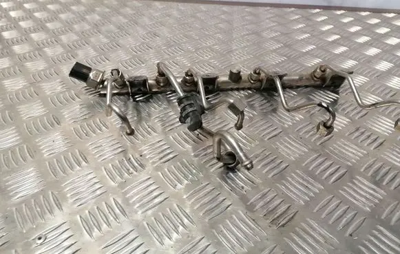 BMW X5 E70 Fuel main line pipe 753731905