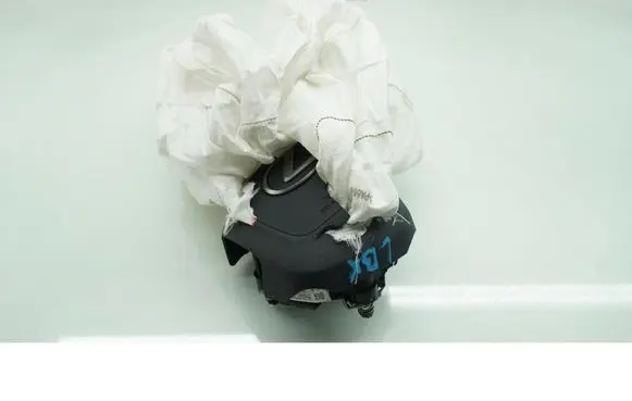 Lexus LBX Steering wheel airbag