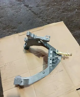 BMW 5 GT F07 Steering rack mounting bracket 668719
