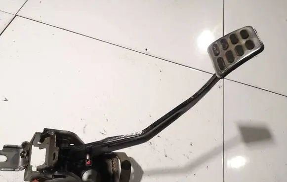 KIA Ceed Brake pedal 