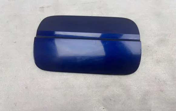 Audi A4 S4 B9 Fuel tank cap 8W0809907