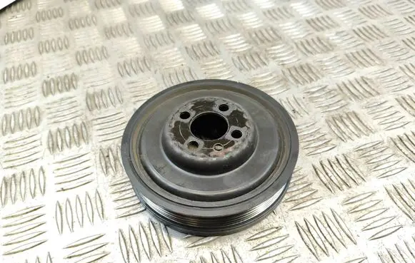 Skoda Fabia Mk2 (5J) Crankshaft pulley 038105243M