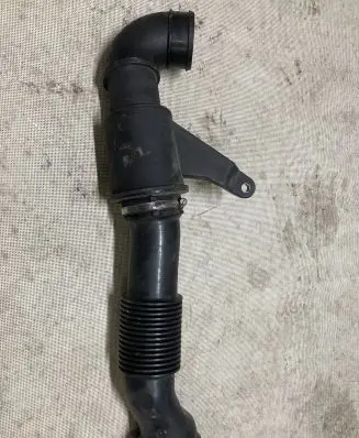Jaguar F-Pace Air intake duct part GX739C623CA GX739C623DB